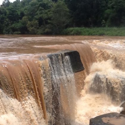 על המים הטובים והמים הרעים בתאילנד – מילון המים הכמעט שלם בתאית:
